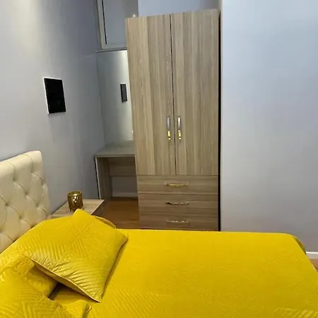 Sweet Apartment *