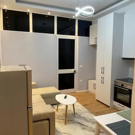 Sweet Apartment *